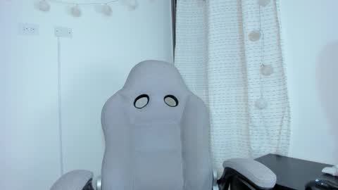 Snapshot of julia_strauns chatting on December 2024 06:37:02 AM julia_strauns online show from December 2024 06:37:02 AM