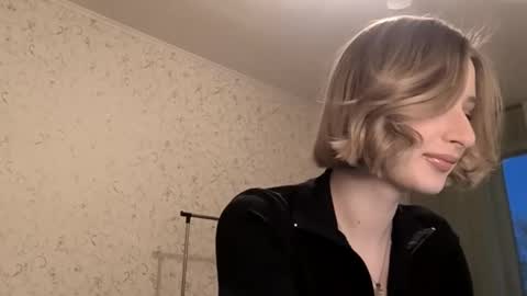 Kate online show from March 2026 04:12:02 PM