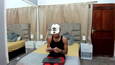 Snapshot of julian_billy chatting on January 2025 02:43:01 PM julian billy online show from January 2025 02:43:01 PM