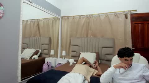 Snapshot of julian_billy chatting on February 2025 03:52:01 PM julian billy online show from February 2025 03:52:01 PM