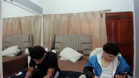 Snapshot of julian_billy chatting on February 2025 02:37:01 PM julian billy online show from February 2025 02:37:01 PM