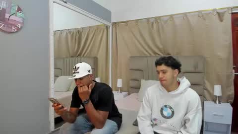 Snapshot of julian_billy chatting on February 2025 12:06:02 PM julian billy online show from February 2025 12:06:02 PM