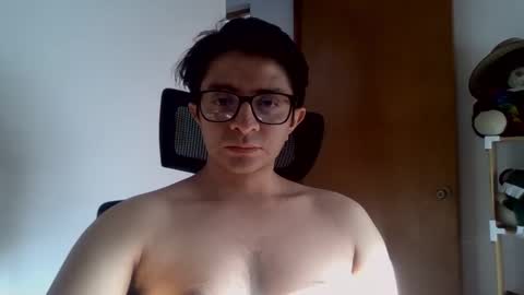 Snapshot of julian_mora7 chatting on November 2025 11:05:01 PM Julian Mora online show from November 2025 11:05:01 PM