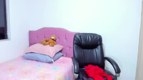Snapshot of juliana_aristizabal_ chatting on May 2026 02:51:01 AM juliana Aristizabal online show from May 2026 02:51:01 AM