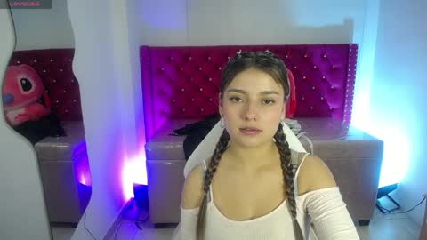 juliana_diamond_ online show from April 2026 03:17:02 AM