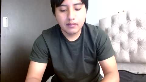 Snapshot of julianalvarez95 chatting on May 2026 02:34:01 PM Julian online show from May 2026 02:34:01 PM