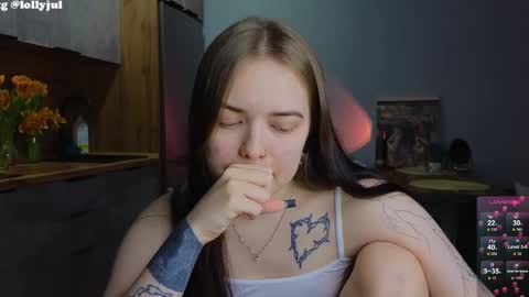 Snapshot of julidropp chatting on March 2025 11:22:02 PM julidropp online show from March 2025 11:22:02 PM