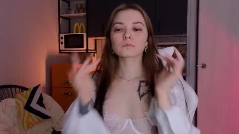 Snapshot of julidropp chatting on December 2025 05:40:02 PM julidropp online show from December 2025 05:40:02 PM