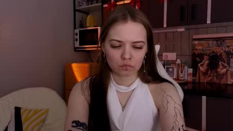 julidropp online show from February 2026 06:37:01 PM