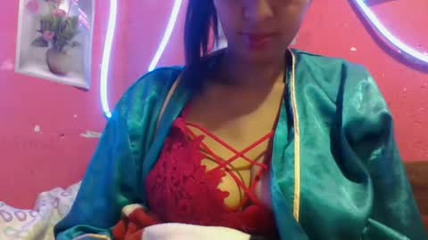 julie0612 online show from April 2026 11:38:01 PM