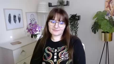 Julie online show from October 2025 12:27:01 PM