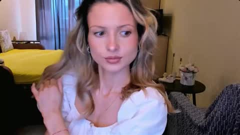 Julie online show from February 2026 07:51:01 AM