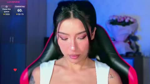 julie_turner_ online show from June 2026 01:12:01 PM