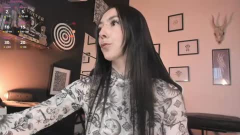 juliet_sourire online show from July 2026 08:30:02 PM