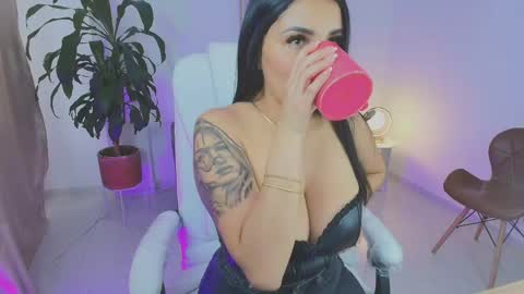 Julieta92  online show from April 2026 10:03:01 PM