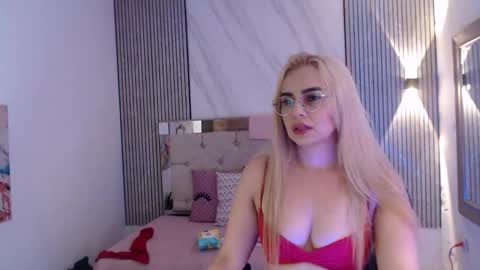 julieta__fox_ online show from March 2026 02:03:01 AM