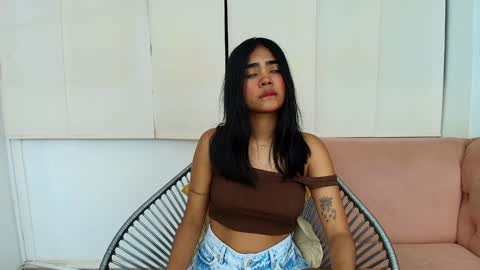 Snapshot of julieta_aguilar chatting on January 2025 07:24:01 PM Juli online show from January 2025 07:24:01 PM