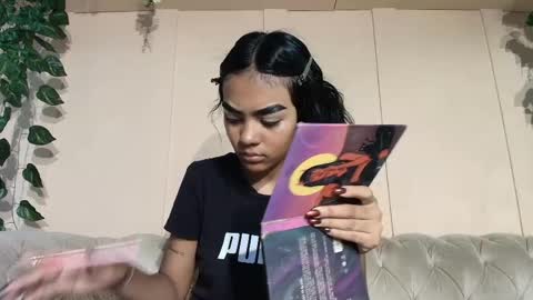 Snapshot of julieta_aguilar chatting on April 2026 07:00:02 PM Juli online show from April 2026 07:00:02 PM
