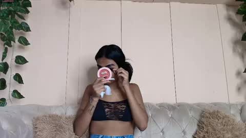 Snapshot of julieta_aguilar chatting on April 2026 07:08:02 PM Juli online show from April 2026 07:08:02 PM