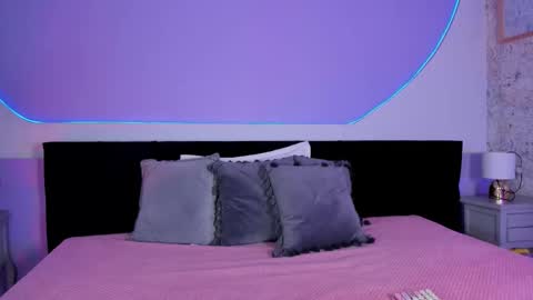 Julieta  online show from December 2025 12:14:02 PM