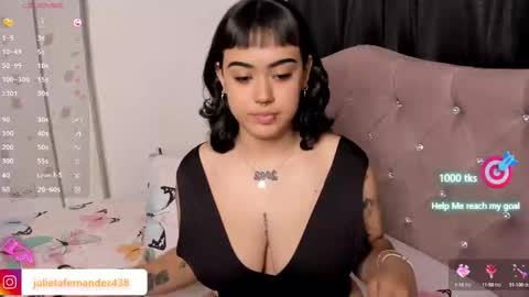 Snapshot of julieta_fernandez chatting on January 2025 10:46:02 PM Julieta Fernandez online show from January 2025 10:46:02 PM