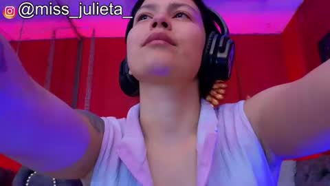  Julieta  online show from July 2026 12:00:01 PM