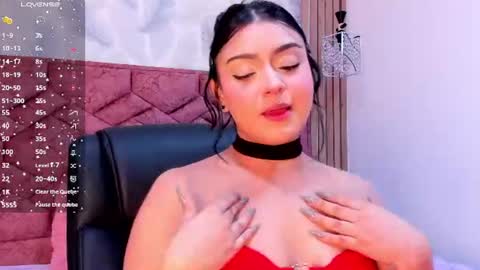 Snapshot of julieta_sweett20 chatting on June 2026 01:56:01 PM Julieta online show from June 2026 01:56:01 PM