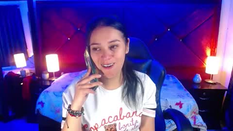 Snapshot of julietacollins06 chatting on May 2026 02:33:01 PM julietacollins06 online show from May 2026 02:33:01 PM