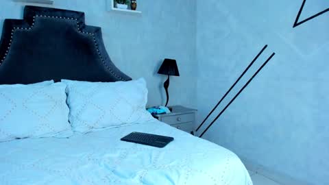 julietakane online show from December 2024 08:44:01 PM