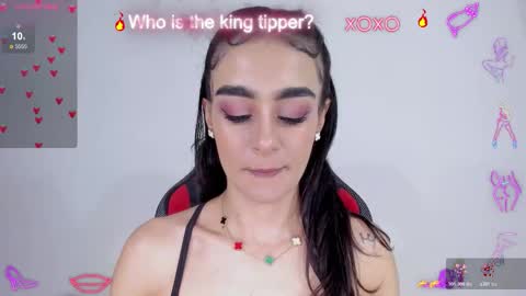 serafelle online show from December 2025 10:16:01 PM