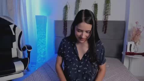 Snapshot of julietasnoow chatting on June 2026 06:41:01 PM Julieta Snow online show from June 2026 06:41:01 PM