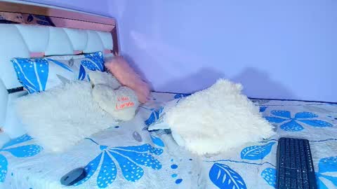 julieth rossi online show from September 2025 10:34:02 PM