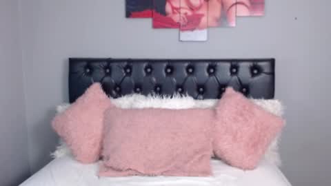 julietha fox online show from January 2025 04:41:01 AM