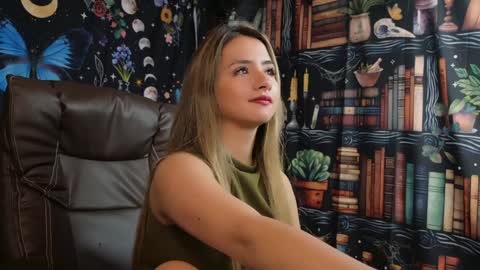 Julietta Jackson online show from December 2024 07:48:02 PM