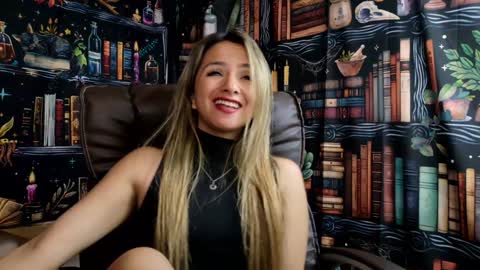 Julietta Jackson online show from December 2024 10:33:02 PM