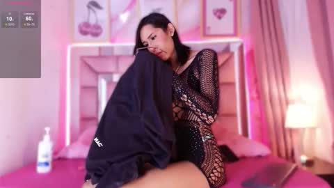 Snapshot of julietta_fox chatting on March 2026 04:17:01 AM J U L L I E T A F O X online show from March 2026 04:17:01 AM