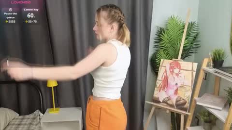 Mia online show from December 2025 03:13:02 AM