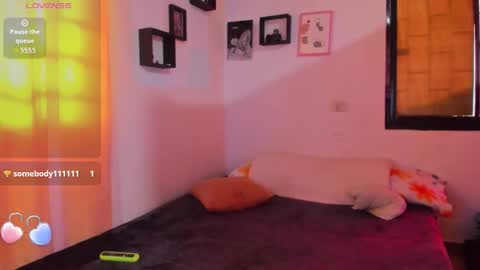 juliette online show from September 2025 05:45:01 PM