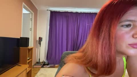 Snapshot of julietterosie chatting on June 2026 08:22:02 AM Rose online show from June 2026 08:22:02 AM