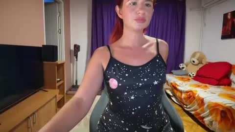 Snapshot of julietterosie chatting on June 2026 12:16:01 PM Rose online show from June 2026 12:16:01 PM