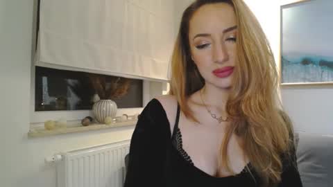 JulietteSensual online show from February 2025 06:59:01 PM