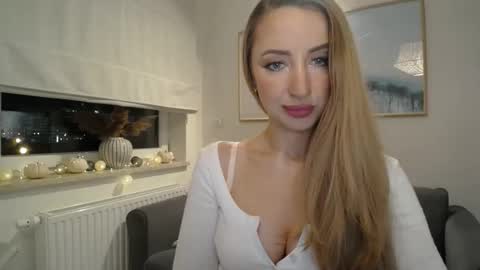 JulietteSensual online show from November 2025 04:29:02 PM