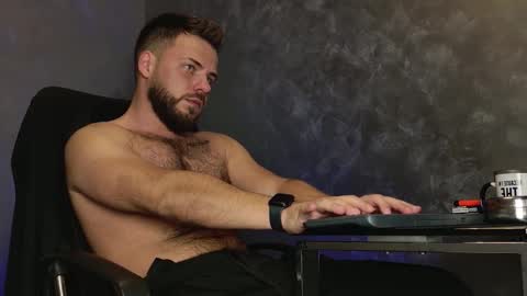 JULiUS   online show from December 2025 08:39:01 PM