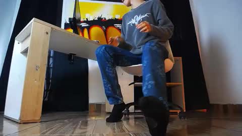 jullian online show from February 2026 09:24:02 PM