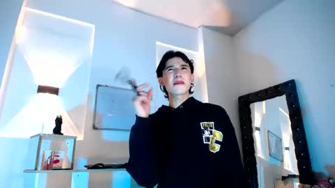 Snapshot of jullian_ricci chatting on June 2026 07:51:02 PM jullian online show from June 2026 07:51:02 PM