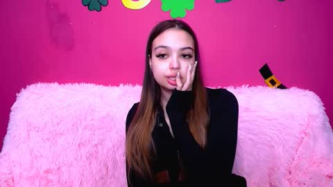 Snapshot of jullymood chatting on March 2026 03:56:01 AM DoubleCherry online show from March 2026 03:56:01 AM