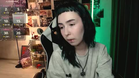 Baroness Von Cringe online show from October 2025 01:20:02 PM