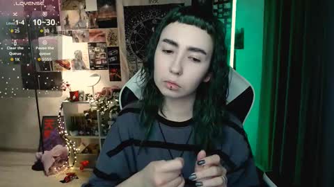 Baroness Von Cringe online show from October 2025 06:09:01 PM