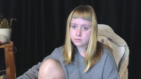 June online show from November 2025 07:52:02 AM