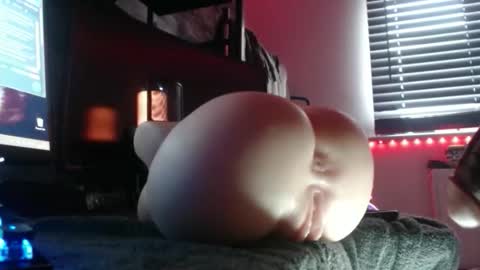 Snapshot of juniorhugebbc chatting on November 2025 09:15:01 AM Jah long online show from November 2025 09:15:01 AM